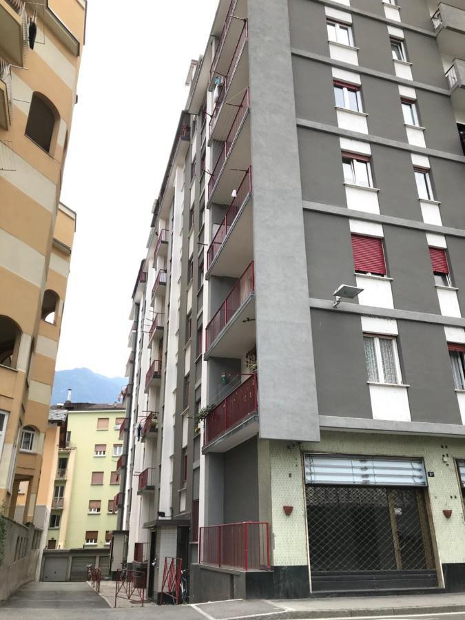 Lovely Panoramic View Apartment - Affitti Brevi Italia Αόστα Εξωτερικό φωτογραφία